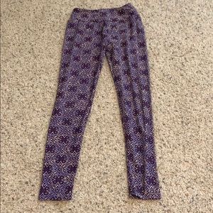 Purple leggings
